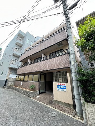 マックス甲東園の外観