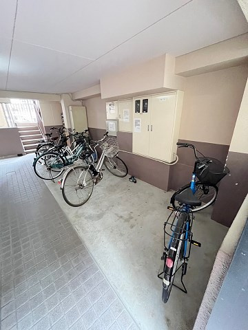 マックス甲東園の外観