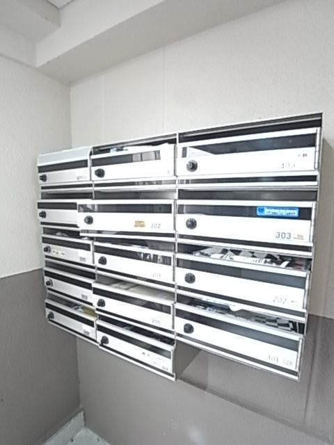 マックス甲東園の外観