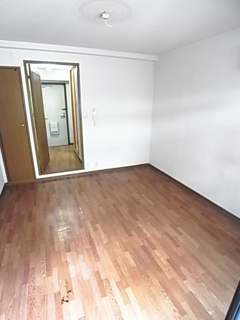 マックス甲東園の寝室