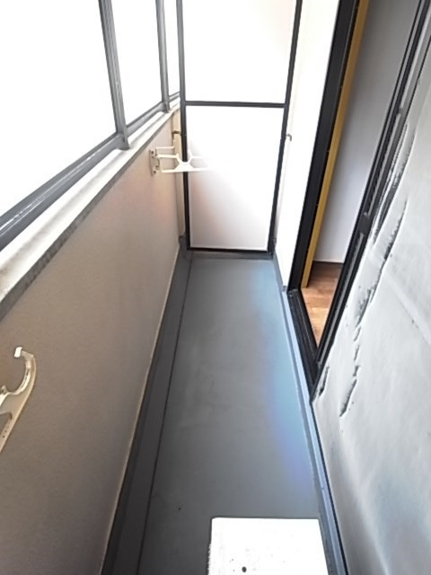 マックス甲東園のバルコニー