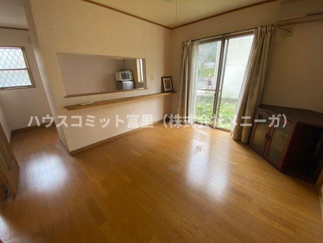 希望ヶ丘　中古戸建の居間・リビング