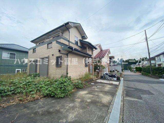 希望ヶ丘　中古戸建の前面道路含む現地写真