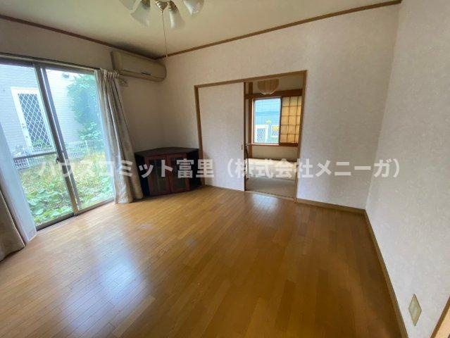 希望ヶ丘　中古戸建の居間・リビング