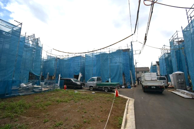 三鷹市牟礼3丁目の前面道路含む現地写真