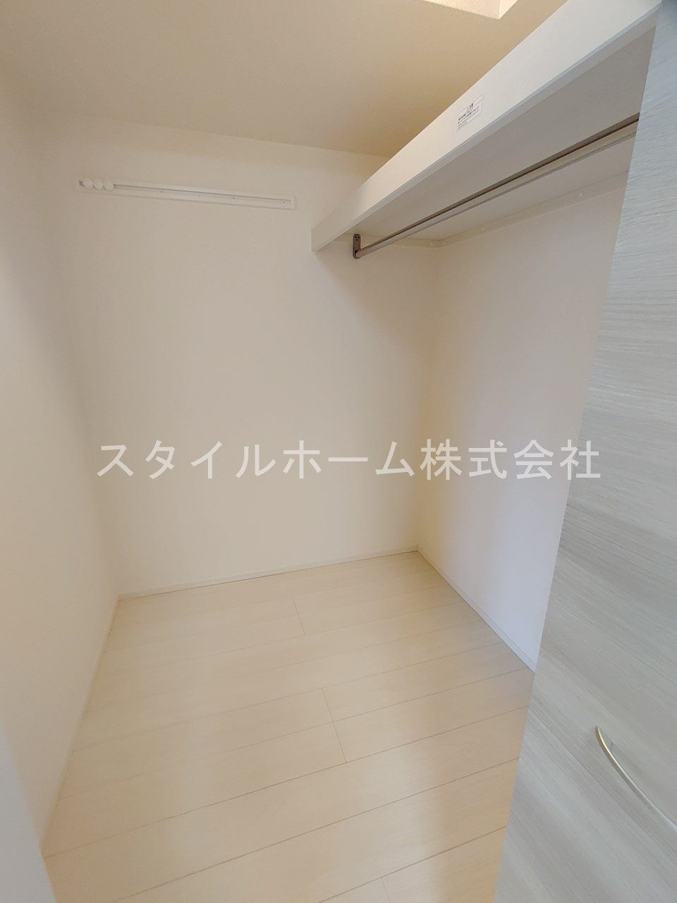 アスター若宮の収納|別部屋写真です。