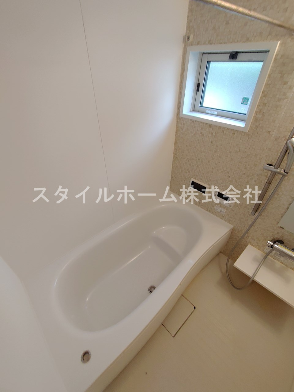 豊橋市小浜町のアパートの浴室