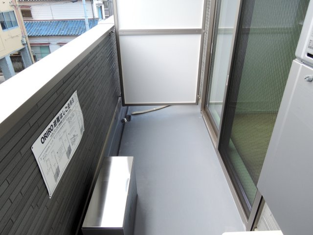 【バルコニー】
