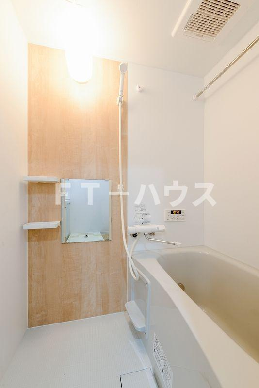 メゾンドアルクの浴室