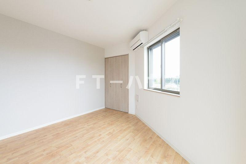 メゾンドアルクの居間・リビング