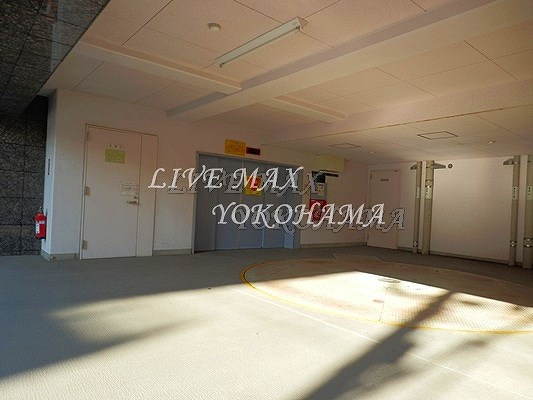 【駐車場】アール・ケープラザ横浜Ⅴ 