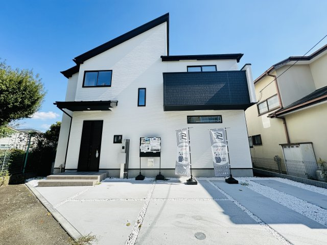 平塚市岡崎　敷地広々新築戸建て
