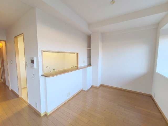 生駒東松ヶ丘アーバンコンフォートの居間・リビング