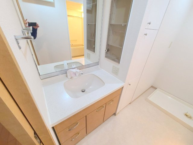 生駒東松ヶ丘アーバンコンフォートの洗面所