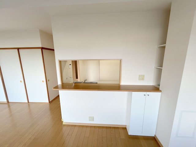 生駒東松ヶ丘アーバンコンフォートの居間・リビング