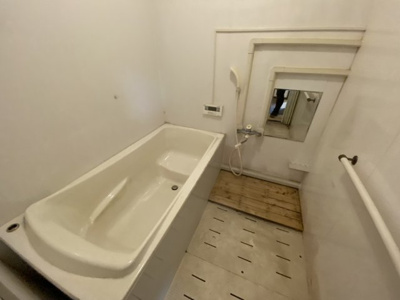 【浴室】 | 津市栄町3丁目部屋付店舗事務所