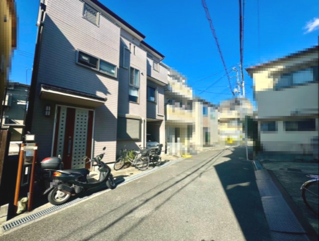 寝屋川市池田１丁目の前面道路含む現地写真