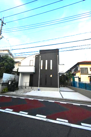 善福寺4丁目・新築戸建の前面道路含む現地写真