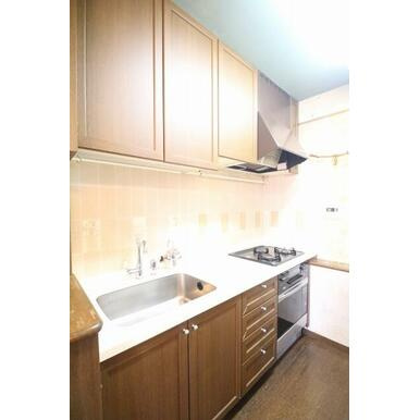 【キッチン】 | レクセル海老名 | コンパクトなキッチンで掃除もラクラク