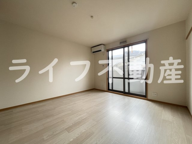 CalmMaisonの居間・リビング|ゆったり過ごせる居間です