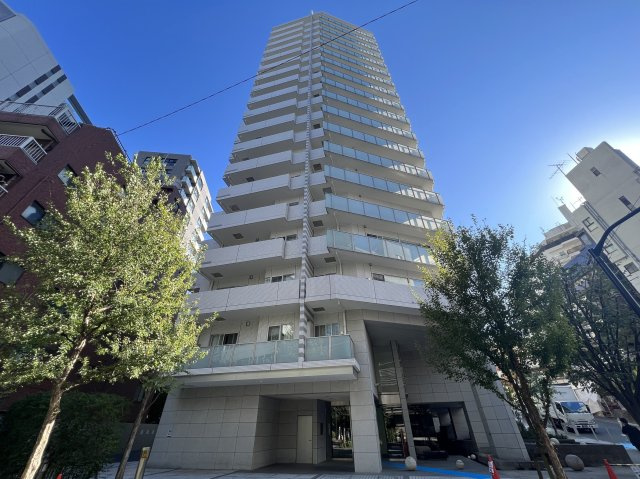 レグノグランデ一番町タワーの外観