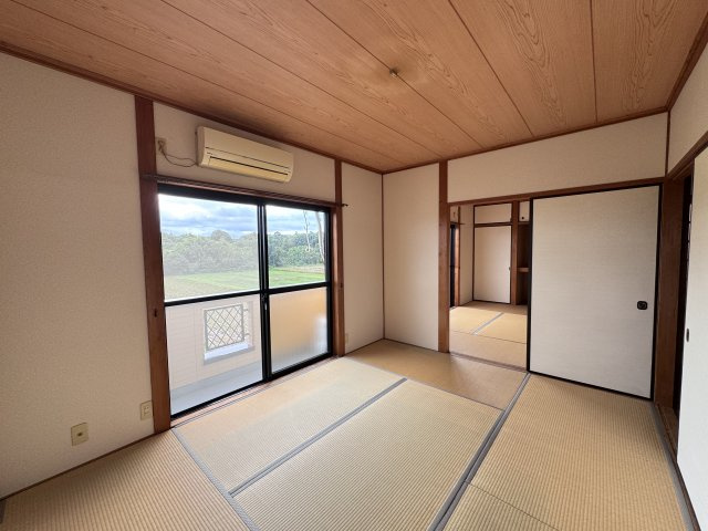 サンハイツ古城の居間・リビング