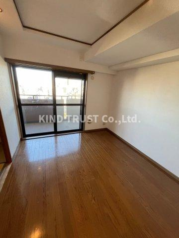 ライオンズマンション北梅田の居間・リビング|使いやすいリビングです