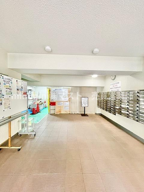 阿波座第2セントラルハイツのロビー