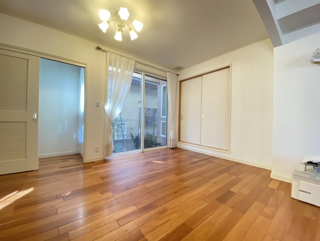 【洋室】 | 下穂積戸建
