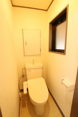 温水洗浄暖房便座付きのトイレ★