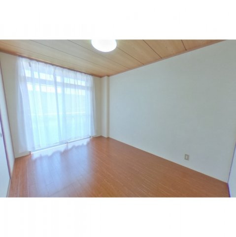 サンロード戸﨑の内装