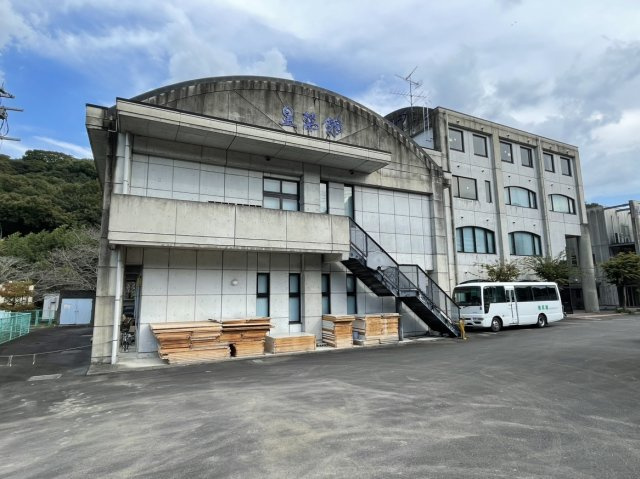 砥部町寄宿舎跡の外観