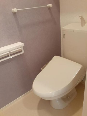 ストーンズ三次ｙｕ　Ⅰのトイレ|ゆったりとした空間のトイレです