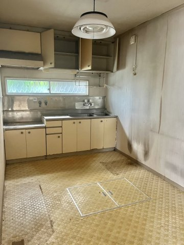 貝塚市清児建物付土地のキッチン