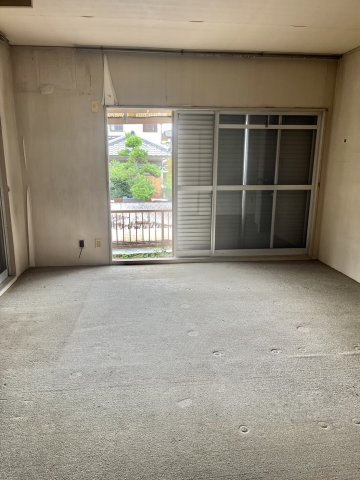 貝塚市清児建物付土地の居間・リビング