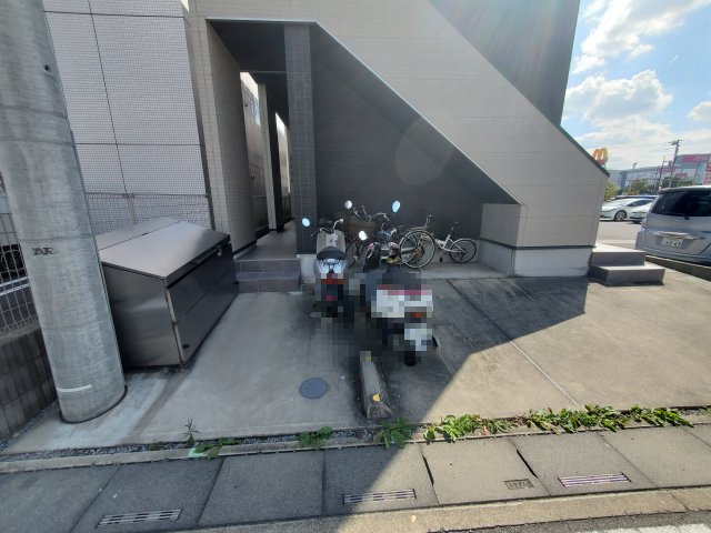 ヴェルデ美園のエントランス