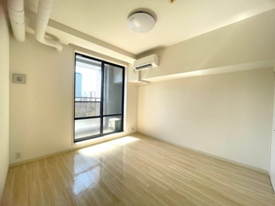 【居間・リビング】 | メゾン・ド・ヴィレ大阪城公園前