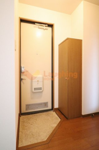 シャンポールの玄関|明るい玄関です