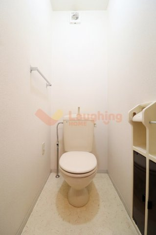 シャンポールのトイレ|落ち着いたトイレです