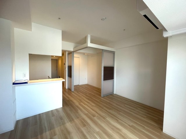 【居間・リビング】 | セレニテ堺筋本町リアン