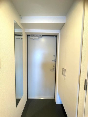 【玄関】 | セレニテ堺筋本町リアン
