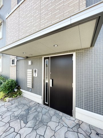 キャトルセゾンのエントランス