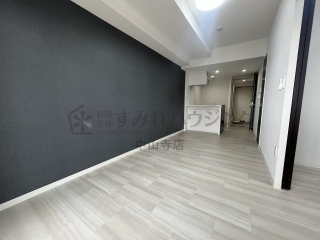 ONLYONE伊丹千僧の居間・リビング