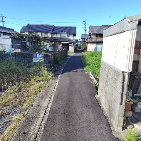 ６４１２４　岐阜市福光東１丁目土地の前面道路含む現地写真
