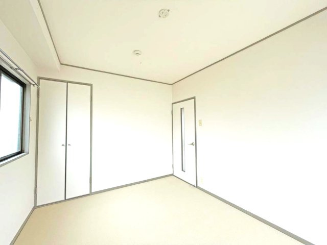 ラピーヌⅡの洋室