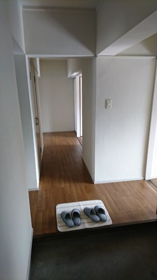 【玄関】 | ビュークレスト高良内