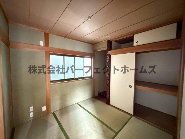 長尾家具町4丁目戸建　賃貸の和室|和室ならではの温かな和の空間で寛ぎの時間を過ごせます