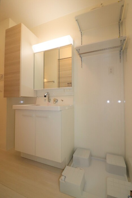 【洗面所】 | メゾンラフィーネ