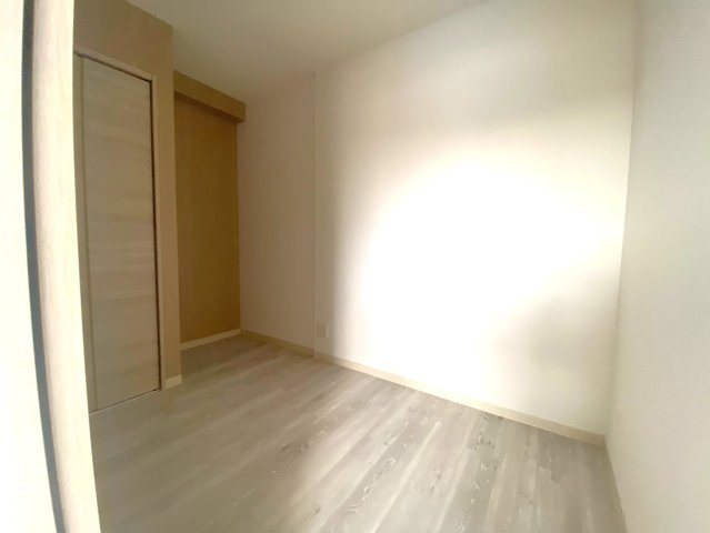 【洋室】 | ベルビュー西谷 | 柔らかな色合いの内装