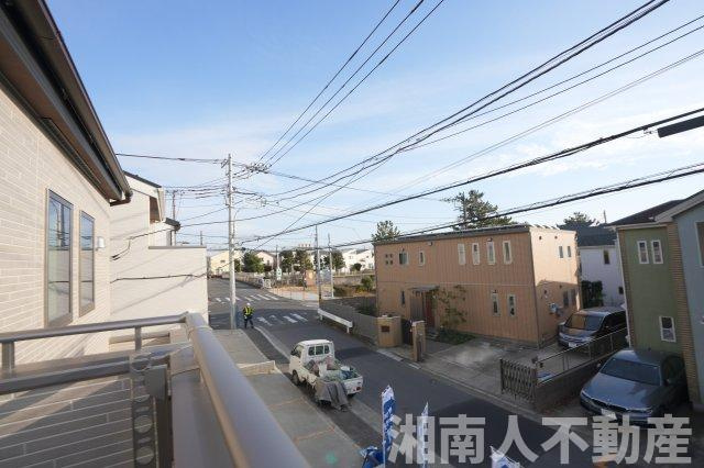 藤沢市辻堂太平台１丁目新築戸建の前面道路含む現地写真|前面道路含む現地写真です